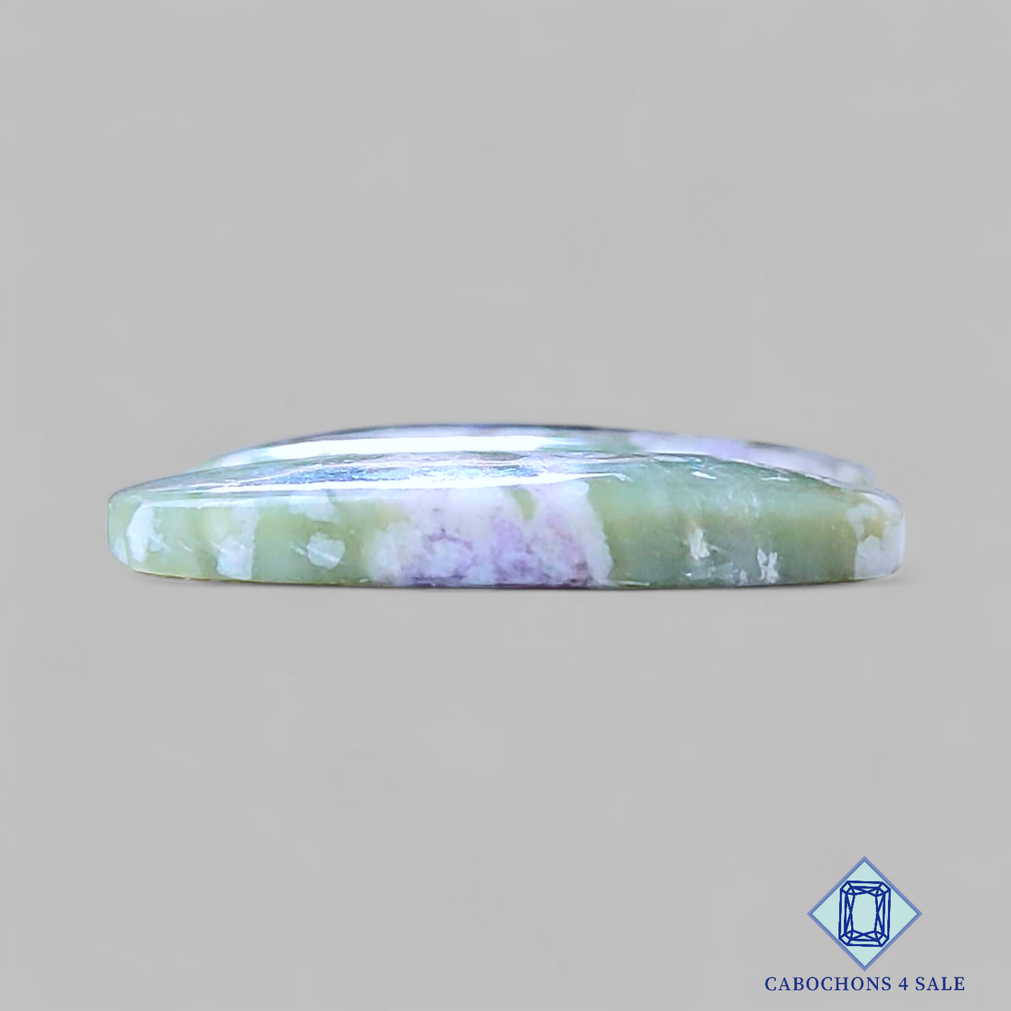 Pares ovalados de jade de la paz