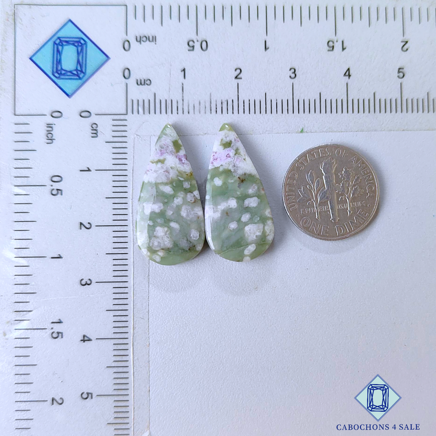 Pares de peras de jade de la paz