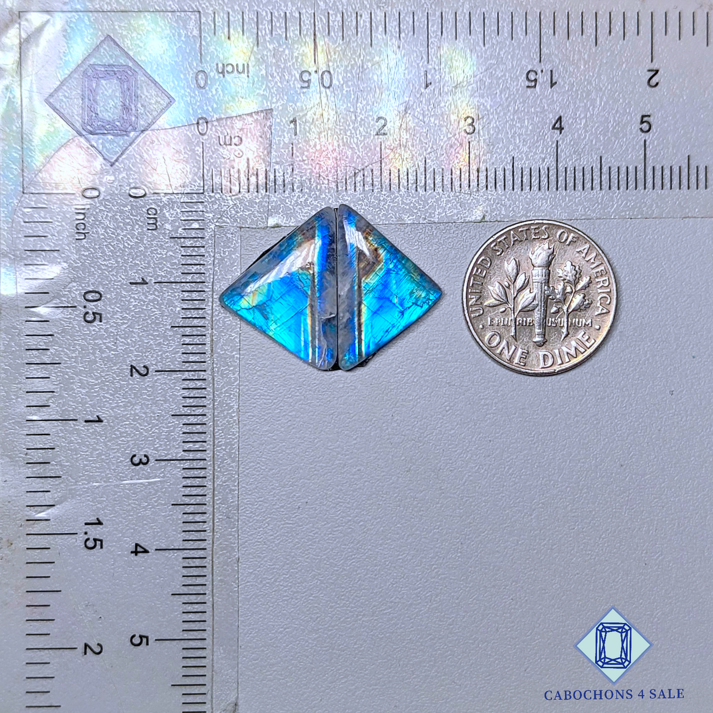 Pares elegantes de piedra lunar arcoíris