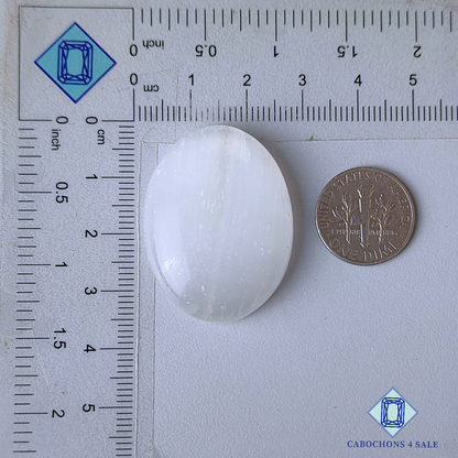 Cabujones ovalados de selenita