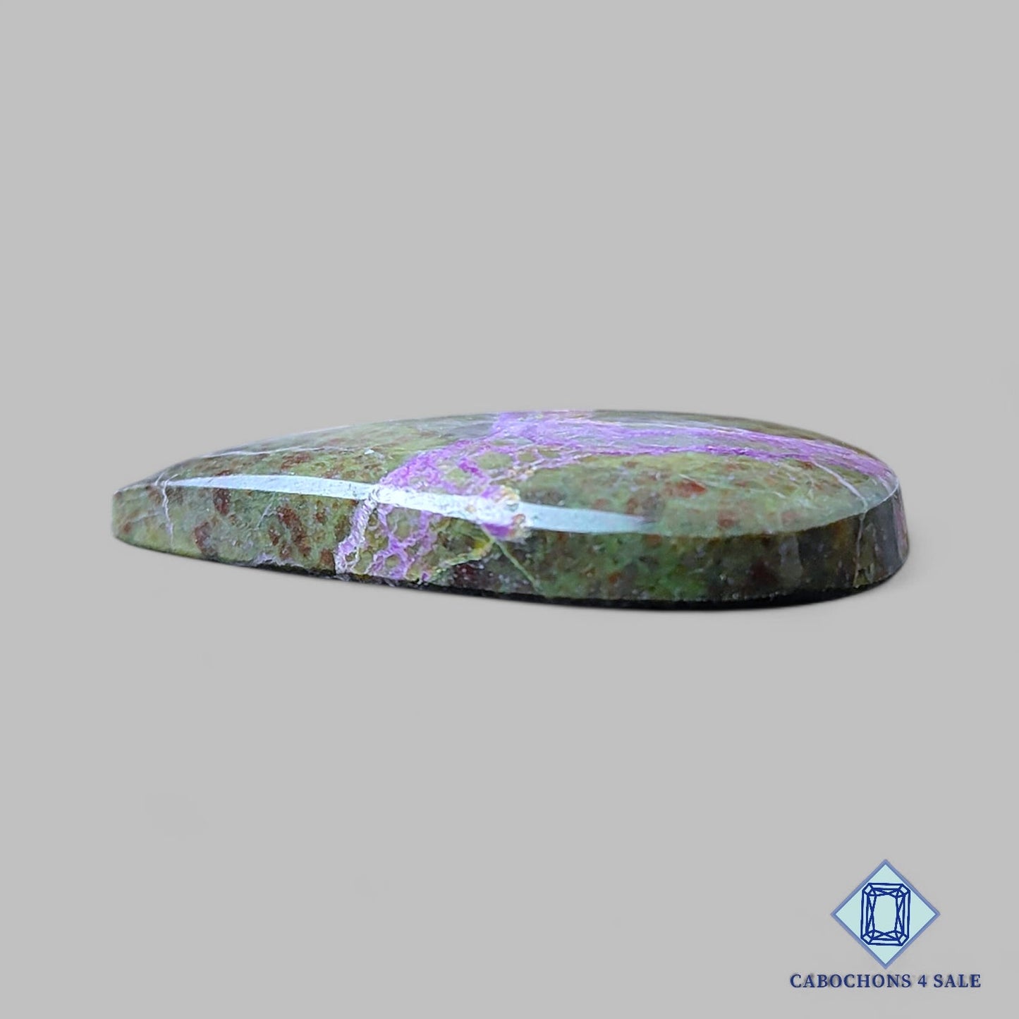 Cabujones de pera de piedra preciosa Stichtite natural de 33 x 23 x 6 mm, procedentes de Australia, disponibles para la venta.