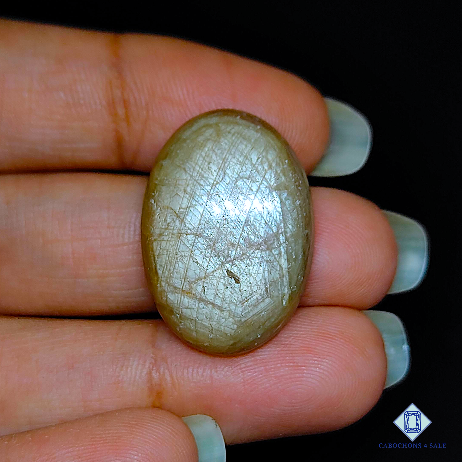 Zawadi Golden Sapphire